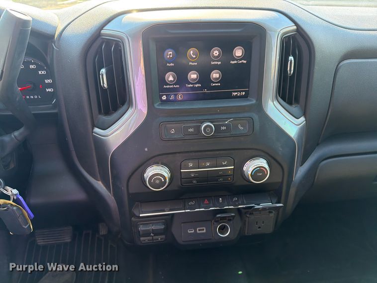 image for item FN3759 2022 GMC Sierra 2500HD 4X4 Crew Cab pickup truck