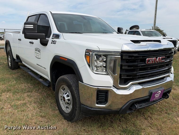 image for item FN3760 2021 GMC Sierra 2500 Crew Cab pickup truck