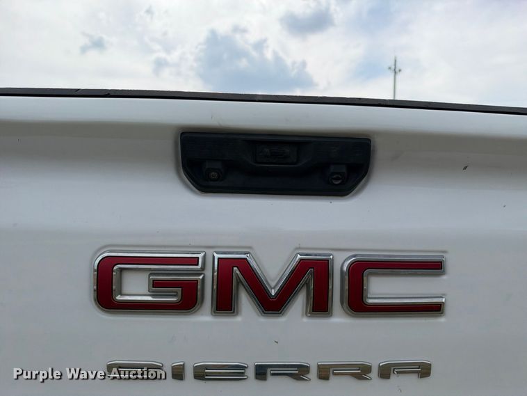 image for item FN3760 2021 GMC Sierra 2500 Crew Cab pickup truck