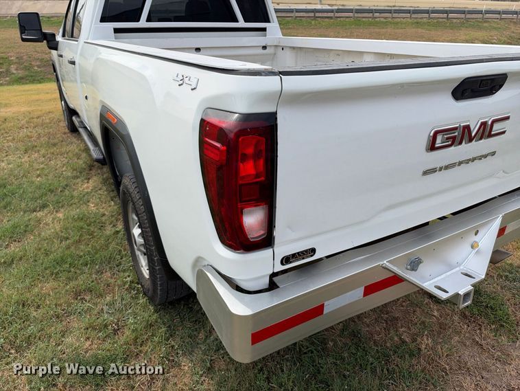 image for item FN3760 2021 GMC Sierra 2500 Crew Cab pickup truck