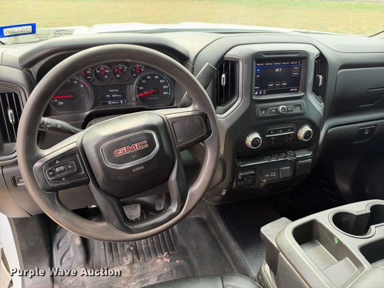 image for item FN3760 2021 GMC Sierra 2500 Crew Cab pickup truck