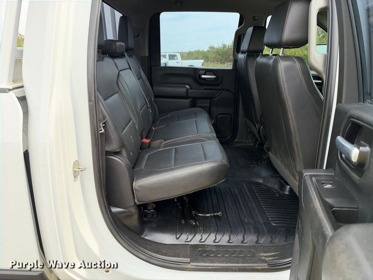 image for item FN3760 2021 GMC Sierra 2500 Crew Cab pickup truck