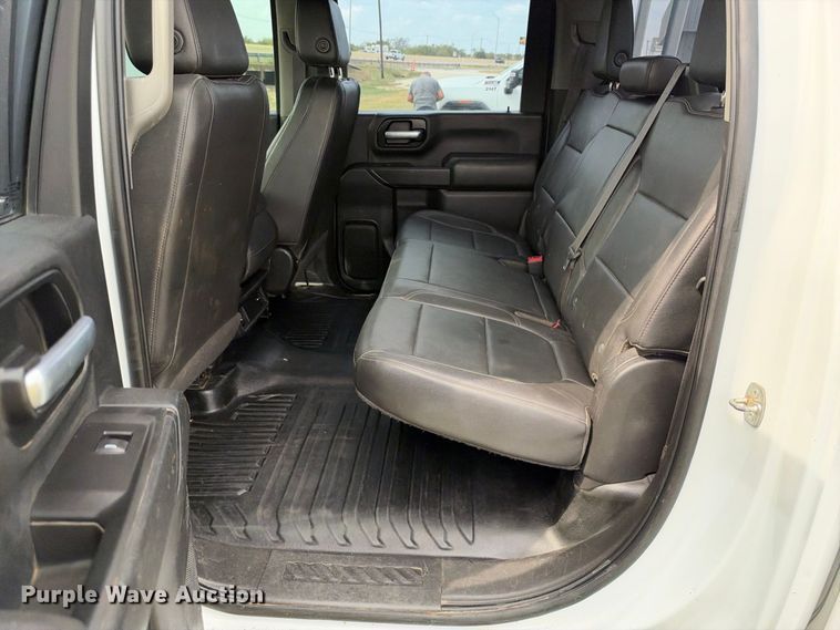 image for item FN3760 2021 GMC Sierra 2500 Crew Cab pickup truck