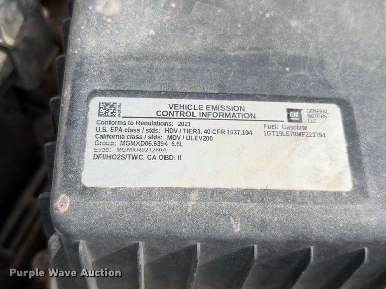 image for item FN3760 2021 GMC Sierra 2500 Crew Cab pickup truck