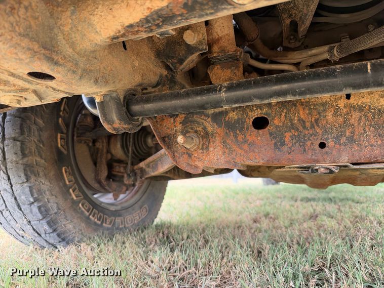 image for item FN3760 2021 GMC Sierra 2500 Crew Cab pickup truck