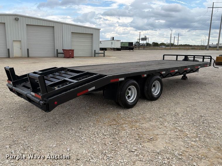 image for item FN3761 1975 Trail Mobile equipment trailer