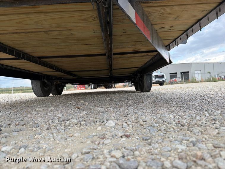 image for item FN3762 2015 CAR-TEX equipment trailer