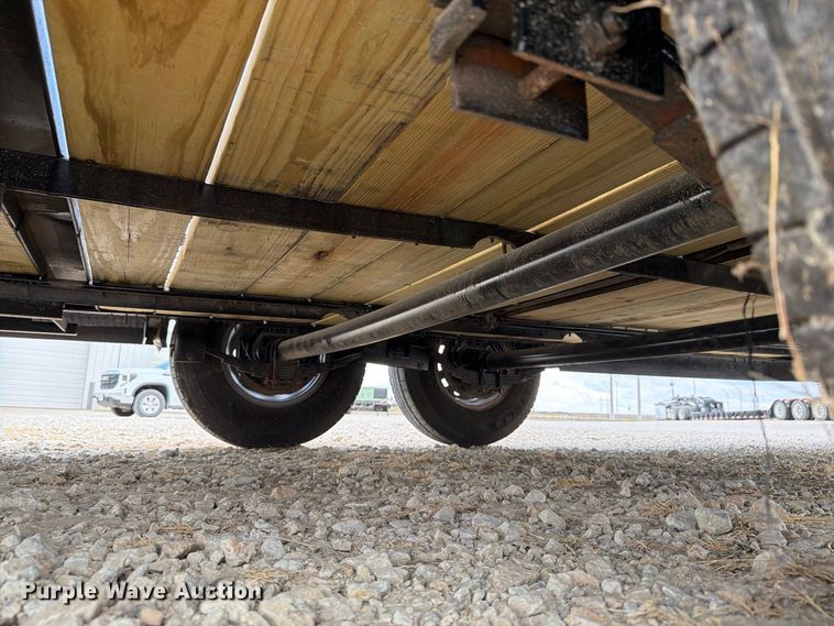image for item FN3762 2015 CAR-TEX equipment trailer