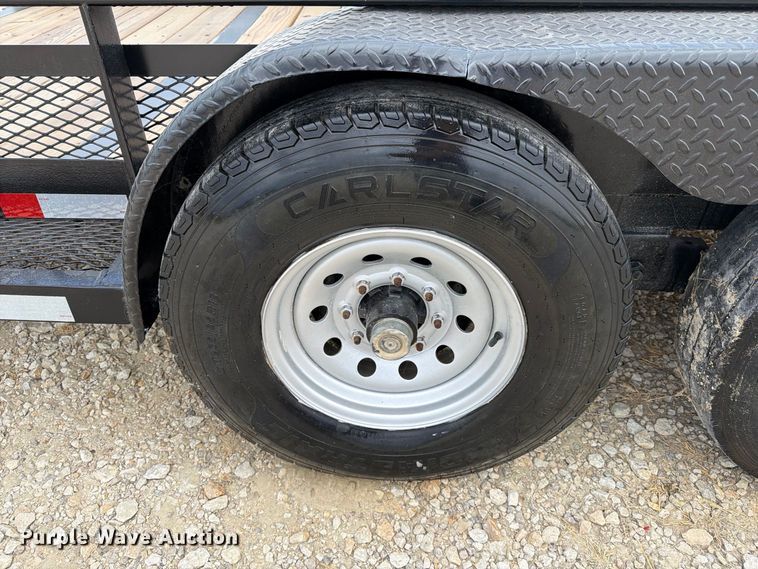 image for item FN3762 2015 CAR-TEX equipment trailer