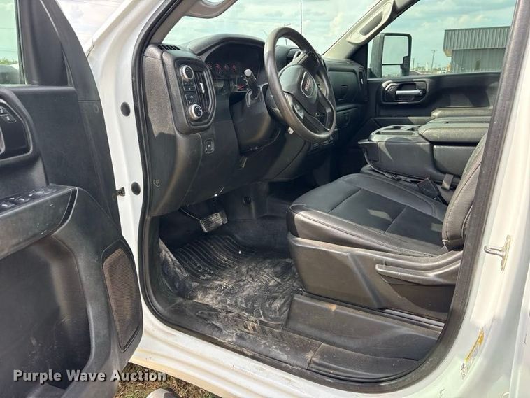 image for item FN3763 2021 GMC Sierra 2500 Crew Cab pickup truck