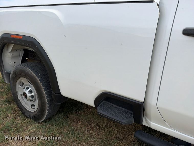 image for item FN3764 2021 GMC Sierra 2500 Crew Cab pickup truck