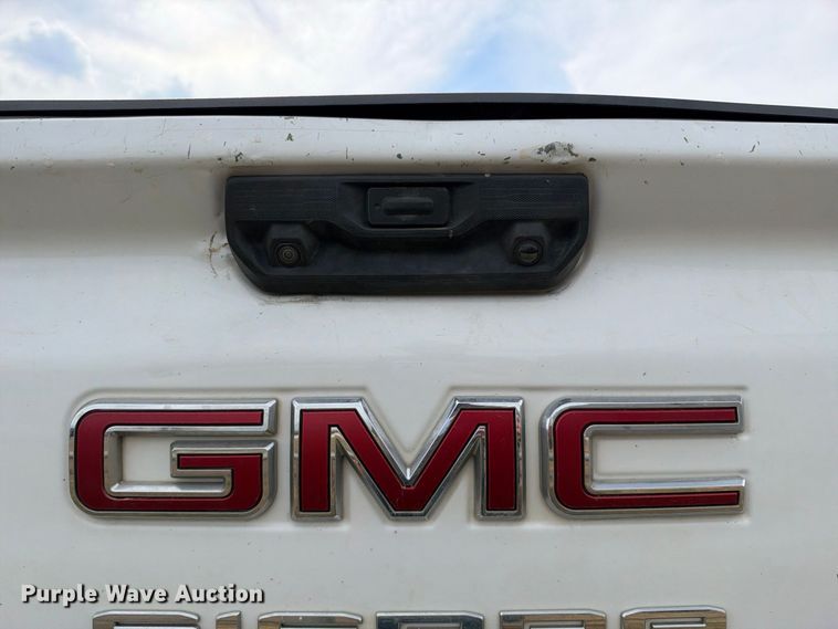 image for item FN3764 2021 GMC Sierra 2500 Crew Cab pickup truck
