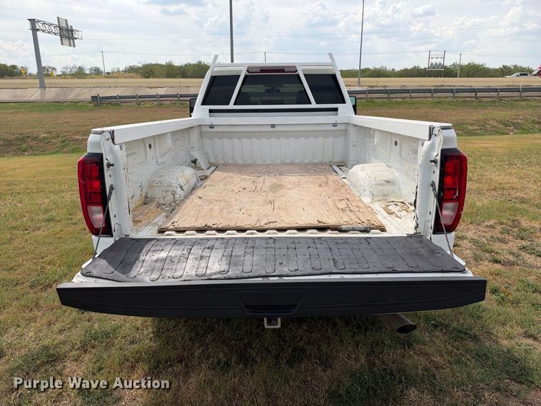 image for item FN3764 2021 GMC Sierra 2500 Crew Cab pickup truck
