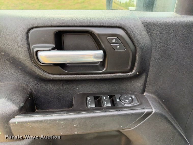 image for item FN3764 2021 GMC Sierra 2500 Crew Cab pickup truck