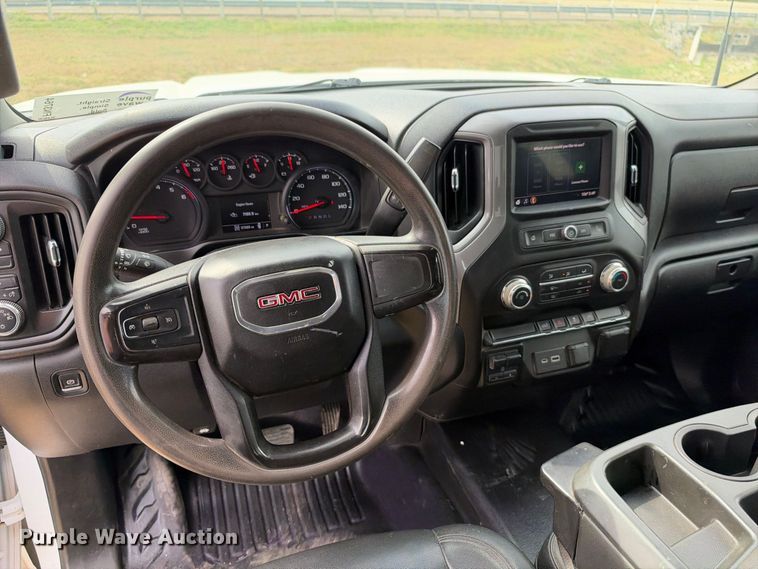image for item FN3764 2021 GMC Sierra 2500 Crew Cab pickup truck