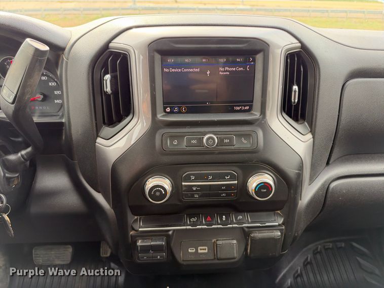image for item FN3764 2021 GMC Sierra 2500 Crew Cab pickup truck