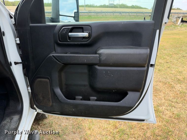 image for item FN3764 2021 GMC Sierra 2500 Crew Cab pickup truck