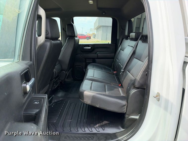 image for item FN3764 2021 GMC Sierra 2500 Crew Cab pickup truck