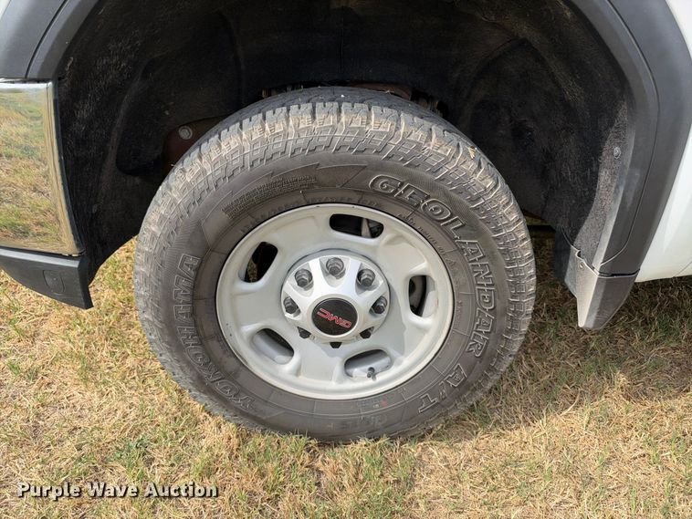 image for item FN3764 2021 GMC Sierra 2500 Crew Cab pickup truck