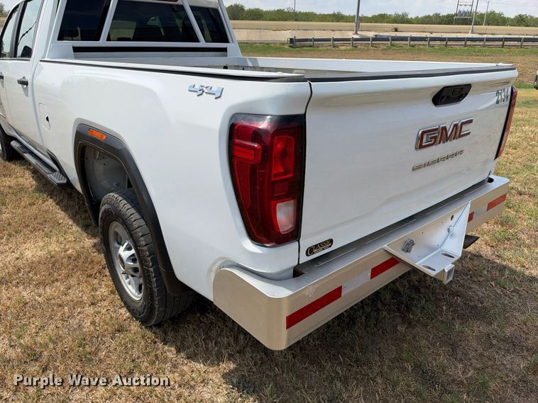 image for item FN3765 2021 GMC Sierra 2500 Crew Cab pickup truck