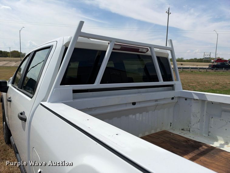 image for item FN3765 2021 GMC Sierra 2500 Crew Cab pickup truck
