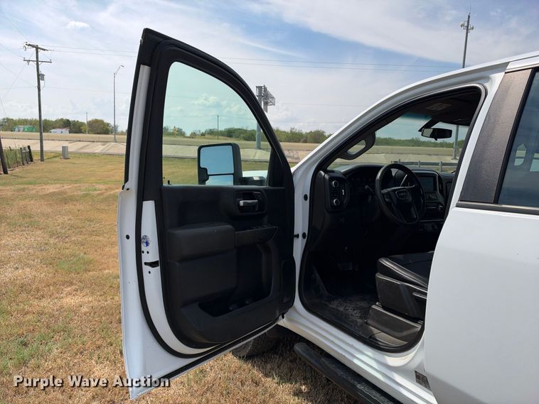 image for item FN3765 2021 GMC Sierra 2500 Crew Cab pickup truck