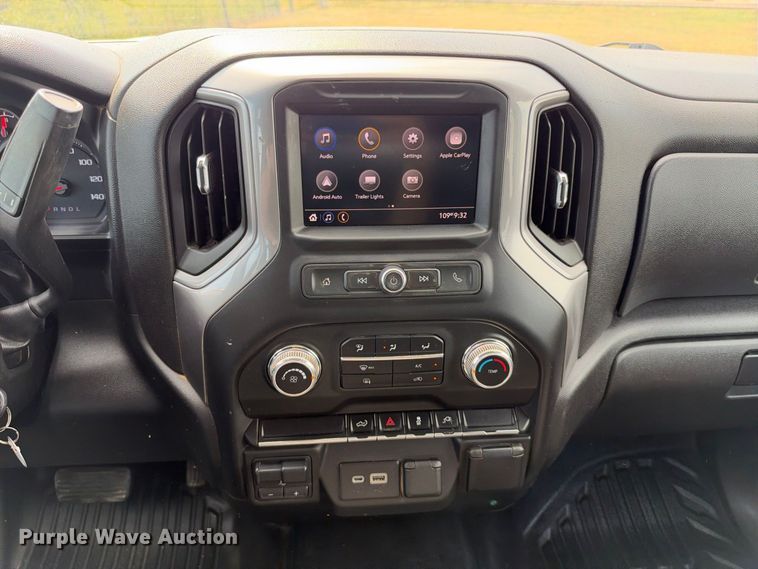 image for item FN3765 2021 GMC Sierra 2500 Crew Cab pickup truck