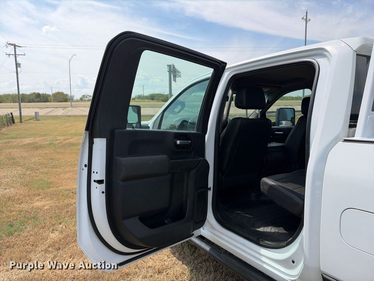 image for item FN3765 2021 GMC Sierra 2500 Crew Cab pickup truck