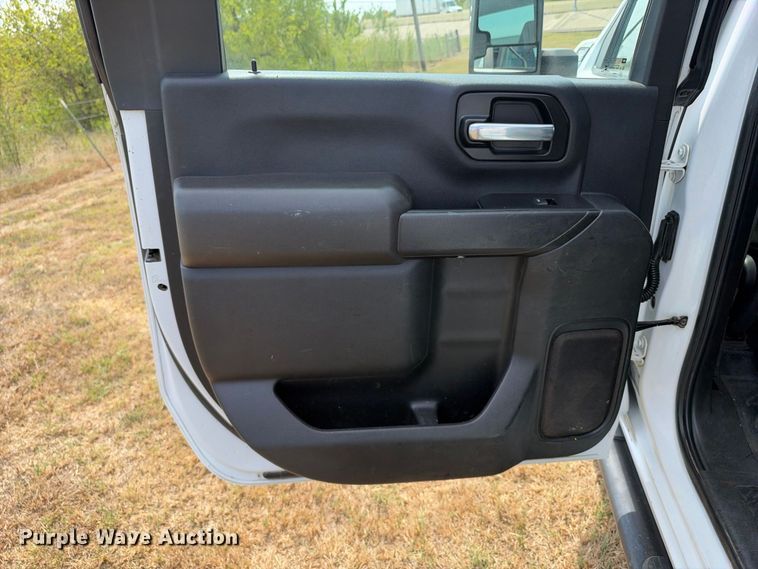 image for item FN3765 2021 GMC Sierra 2500 Crew Cab pickup truck