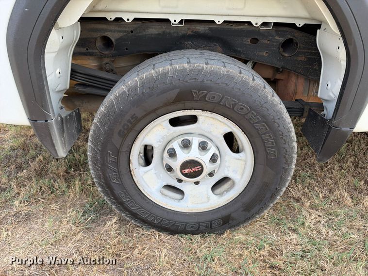 image for item FN3765 2021 GMC Sierra 2500 Crew Cab pickup truck
