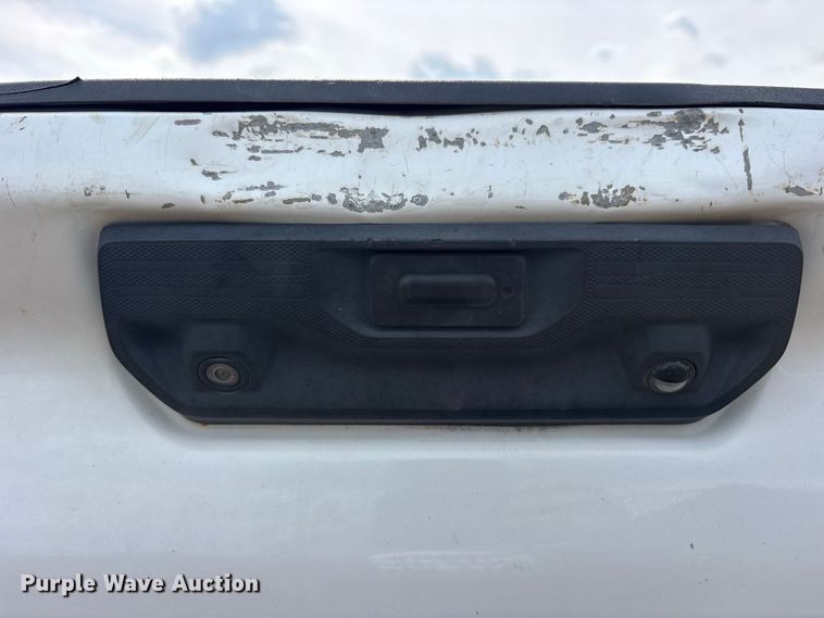 image for item FN3766 2021 GMC Sierra 2500 Crew Cab pickup truck