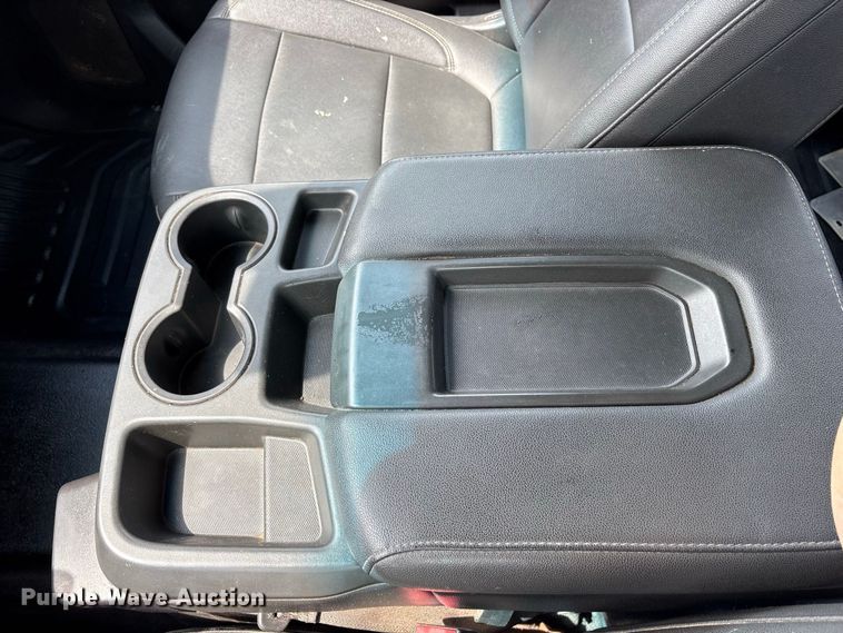 image for item FN3766 2021 GMC Sierra 2500 Crew Cab pickup truck