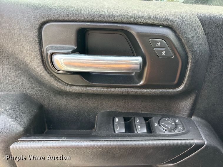 image for item FN3766 2021 GMC Sierra 2500 Crew Cab pickup truck
