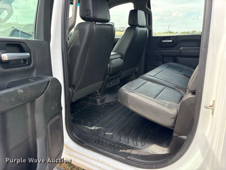 image for item FN3766 2021 GMC Sierra 2500 Crew Cab pickup truck