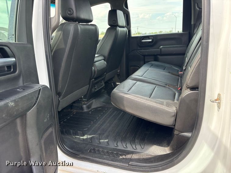 image for item FN3766 2021 GMC Sierra 2500 Crew Cab pickup truck