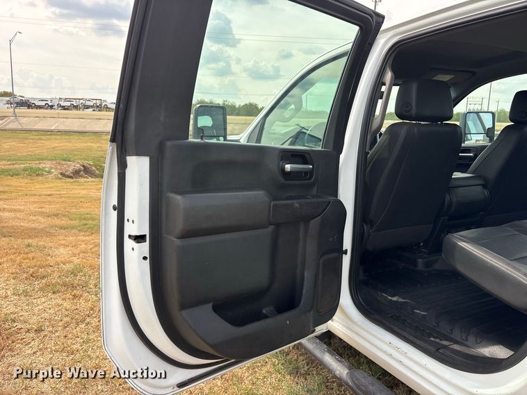 image for item FN3766 2021 GMC Sierra 2500 Crew Cab pickup truck