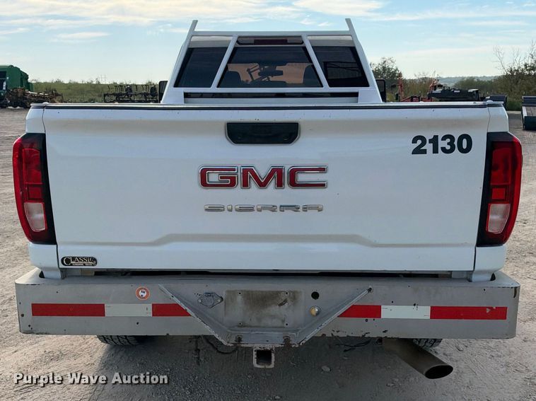 image for item FN3767 2021 GMC Sierra 2500 4X4 Crew Can pickup truck