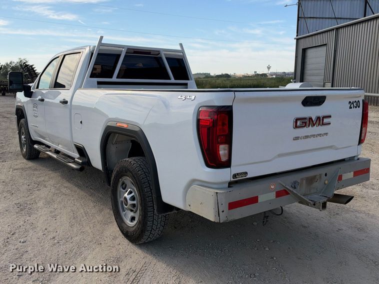 image for item FN3767 2021 GMC Sierra 2500 4X4 Crew Can pickup truck