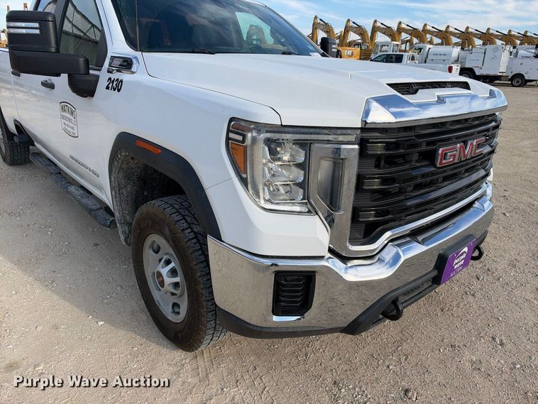 image for item FN3767 2021 GMC Sierra 2500 4X4 Crew Can pickup truck