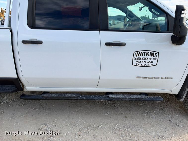 image for item FN3767 2021 GMC Sierra 2500 4X4 Crew Can pickup truck