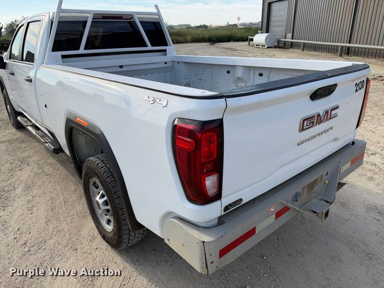 image for item FN3767 2021 GMC Sierra 2500 4X4 Crew Can pickup truck