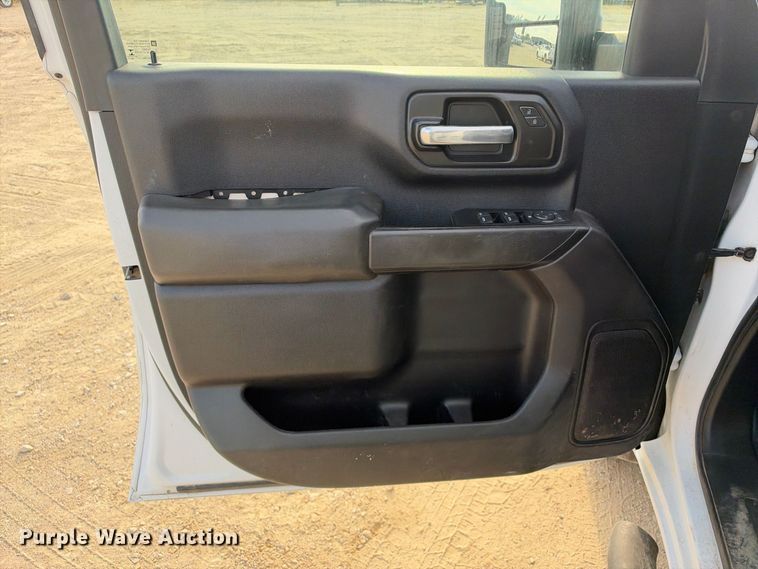 image for item FN3767 2021 GMC Sierra 2500 4X4 Crew Can pickup truck