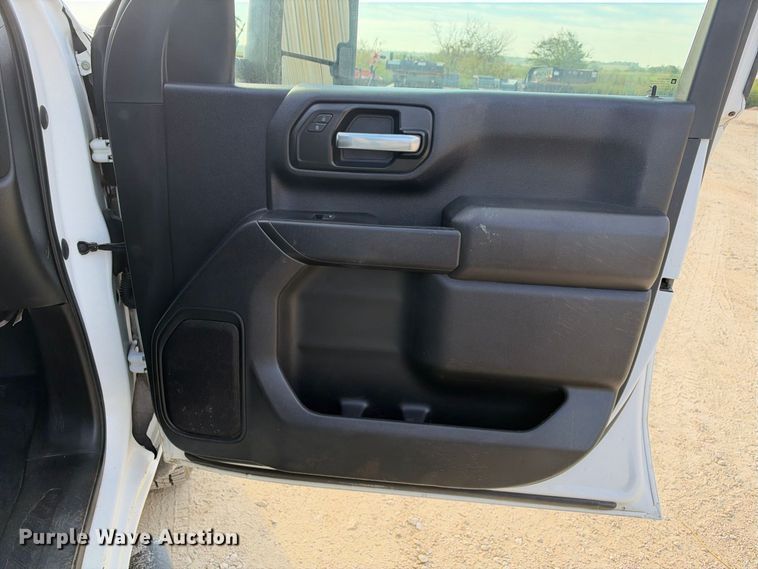 image for item FN3767 2021 GMC Sierra 2500 4X4 Crew Can pickup truck