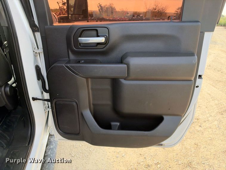 image for item FN3767 2021 GMC Sierra 2500 4X4 Crew Can pickup truck