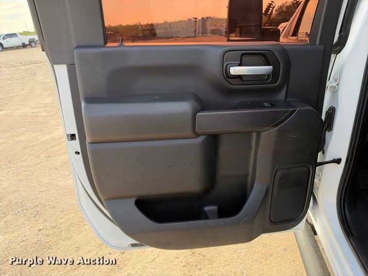 image for item FN3767 2021 GMC Sierra 2500 4X4 Crew Can pickup truck