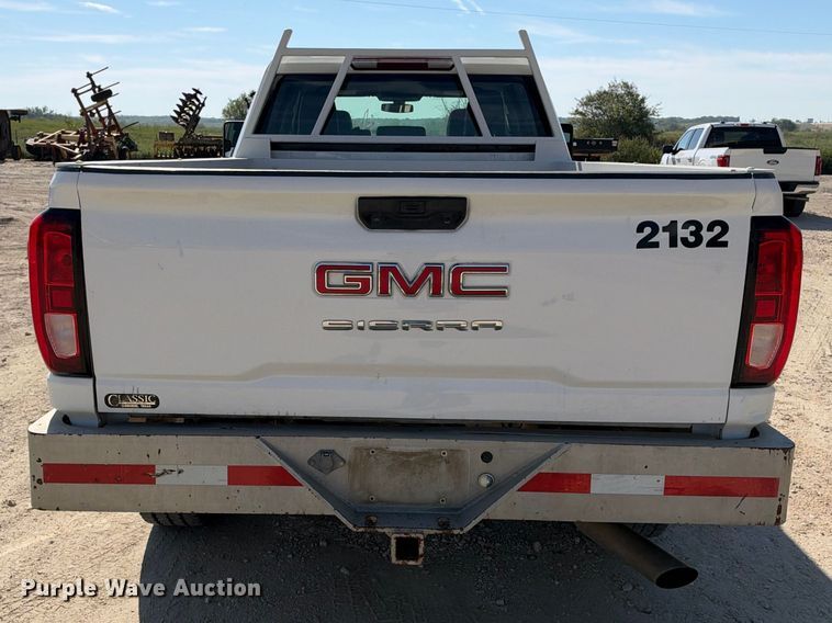 image for item FN3768 2021 GMC Sierra 2500 4X4 Crew Cab pickup truck