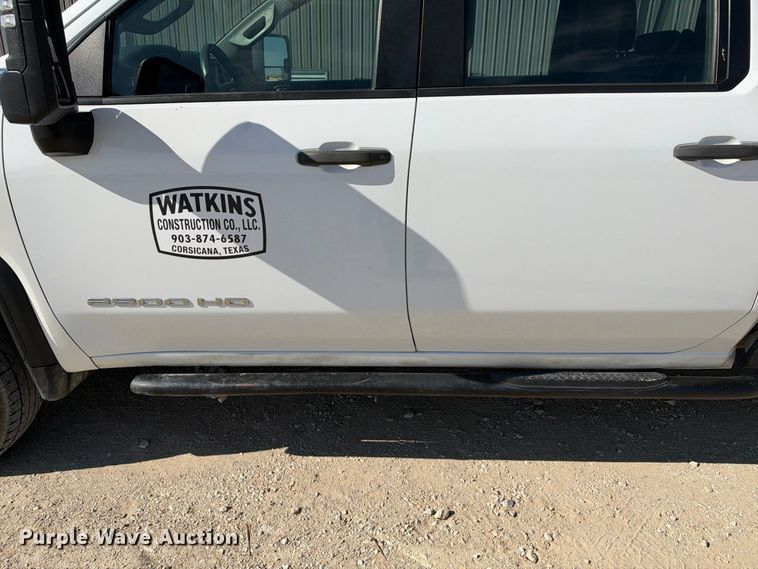 image for item FN3768 2021 GMC Sierra 2500 4X4 Crew Cab pickup truck
