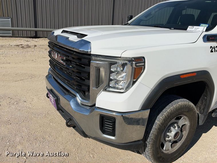 image for item FN3768 2021 GMC Sierra 2500 4X4 Crew Cab pickup truck