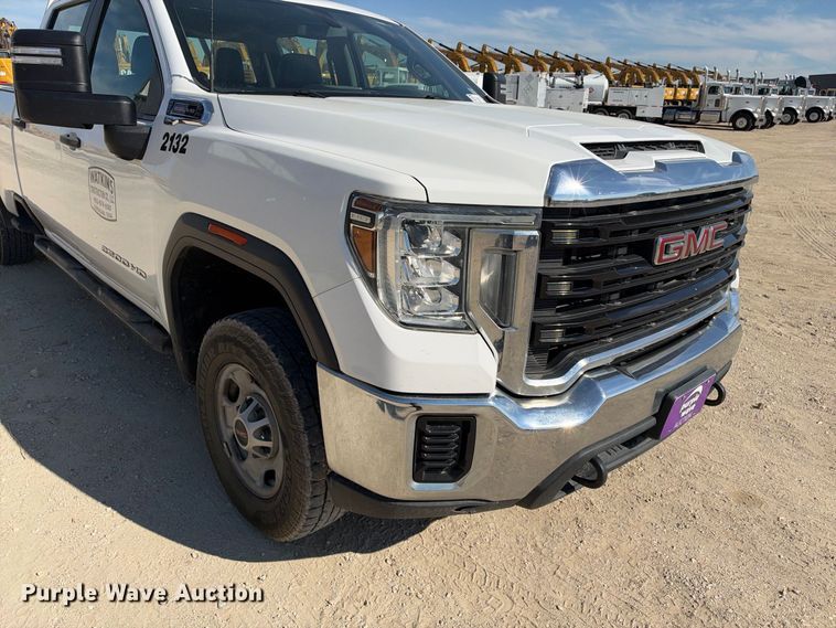 image for item FN3768 2021 GMC Sierra 2500 4X4 Crew Cab pickup truck