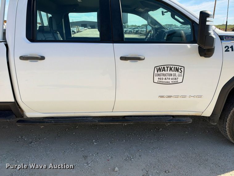 image for item FN3768 2021 GMC Sierra 2500 4X4 Crew Cab pickup truck